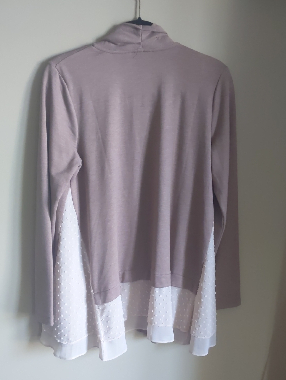 Light Mauve Layered Long-Sleeve Cardigan with White Dotted Chiffon Hem